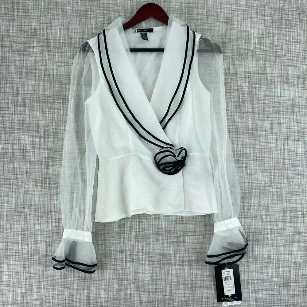 NWT JS Boutique Womens Size 4 long sleeve blouse v-neck 1965